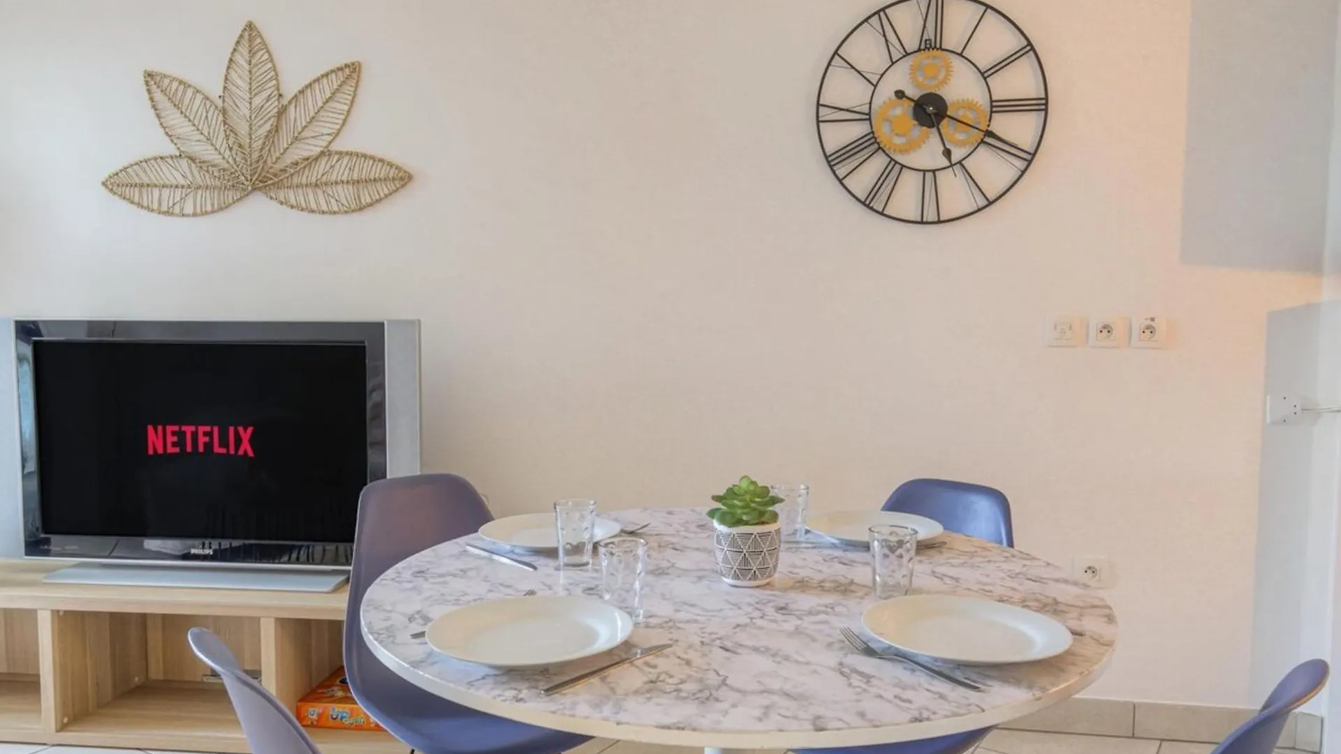 Cosy Et Calme Avec Parking Apartment Villeurbanne