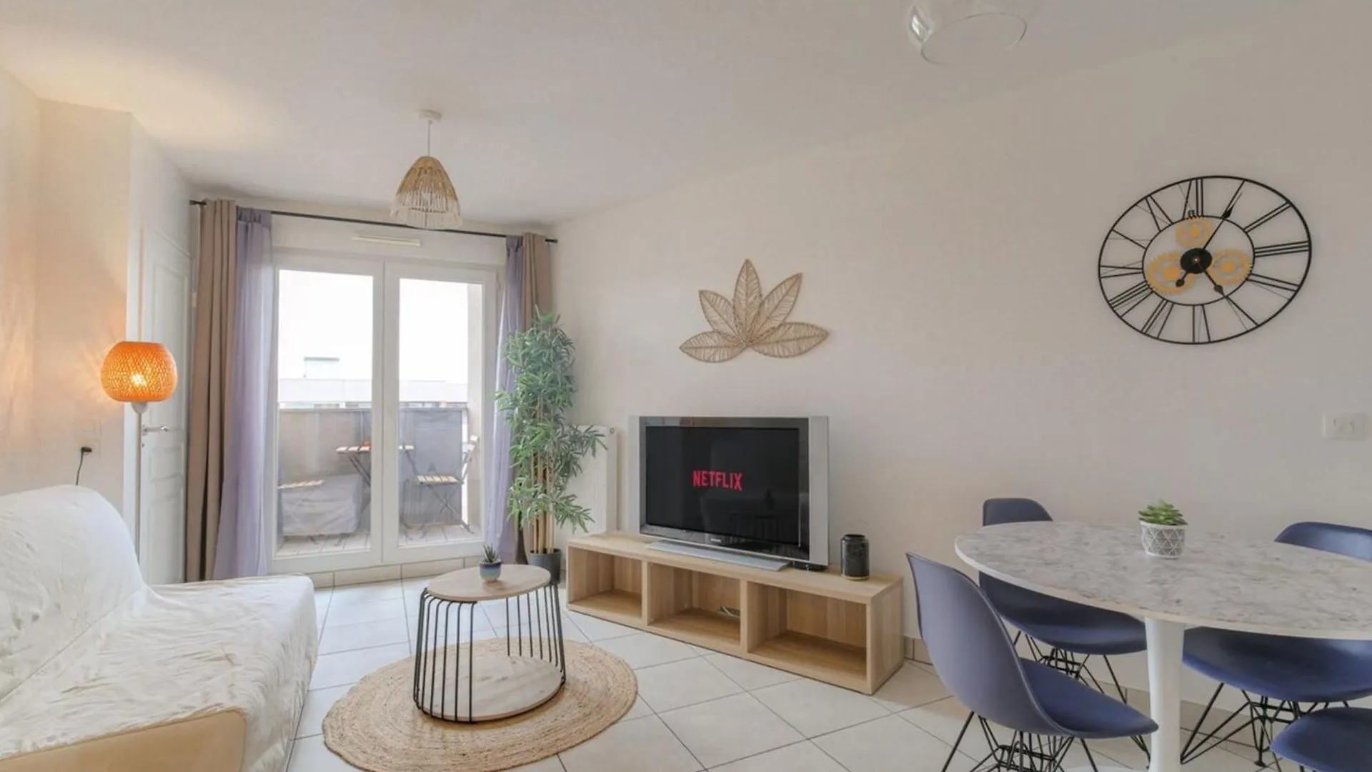 Cosy Et Calme Avec Parking Apartment Villeurbanne