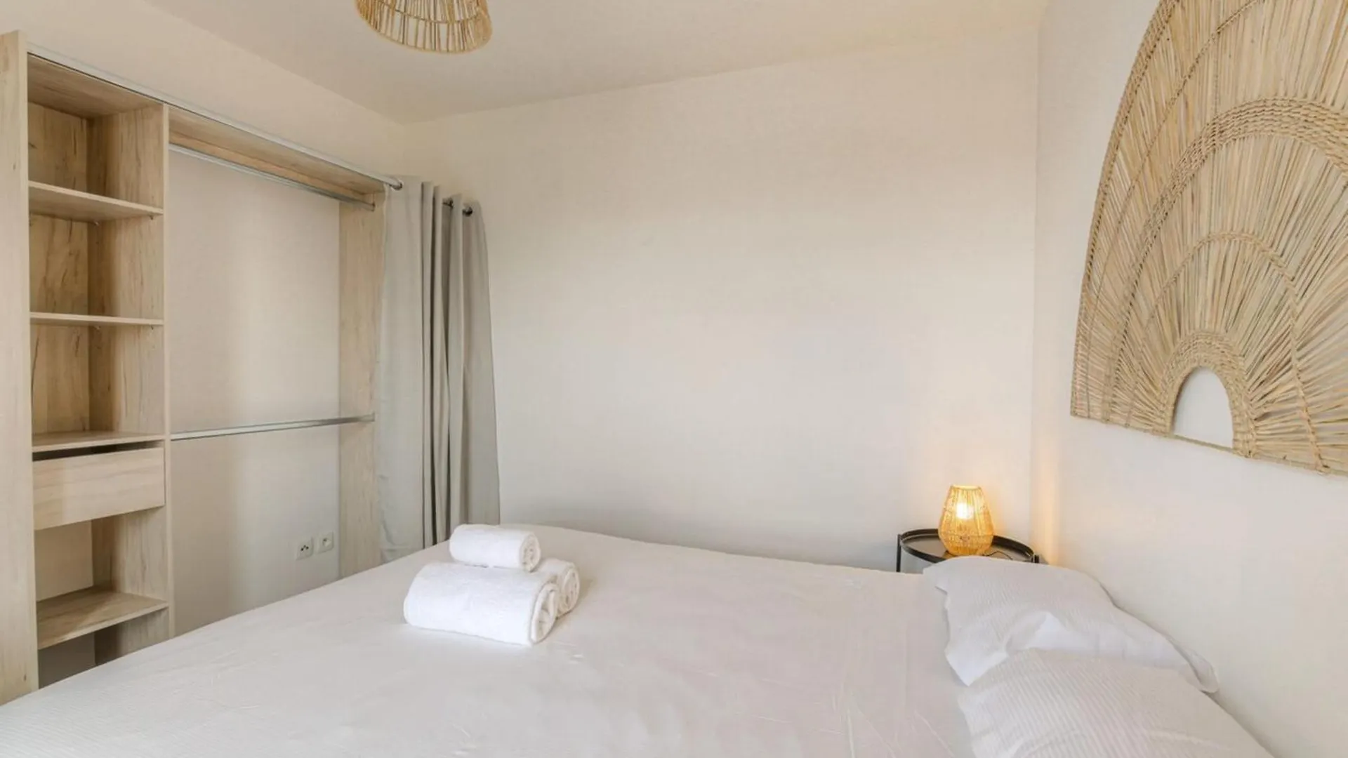 Cosy Et Calme Avec Parking Apartment Villeurbanne