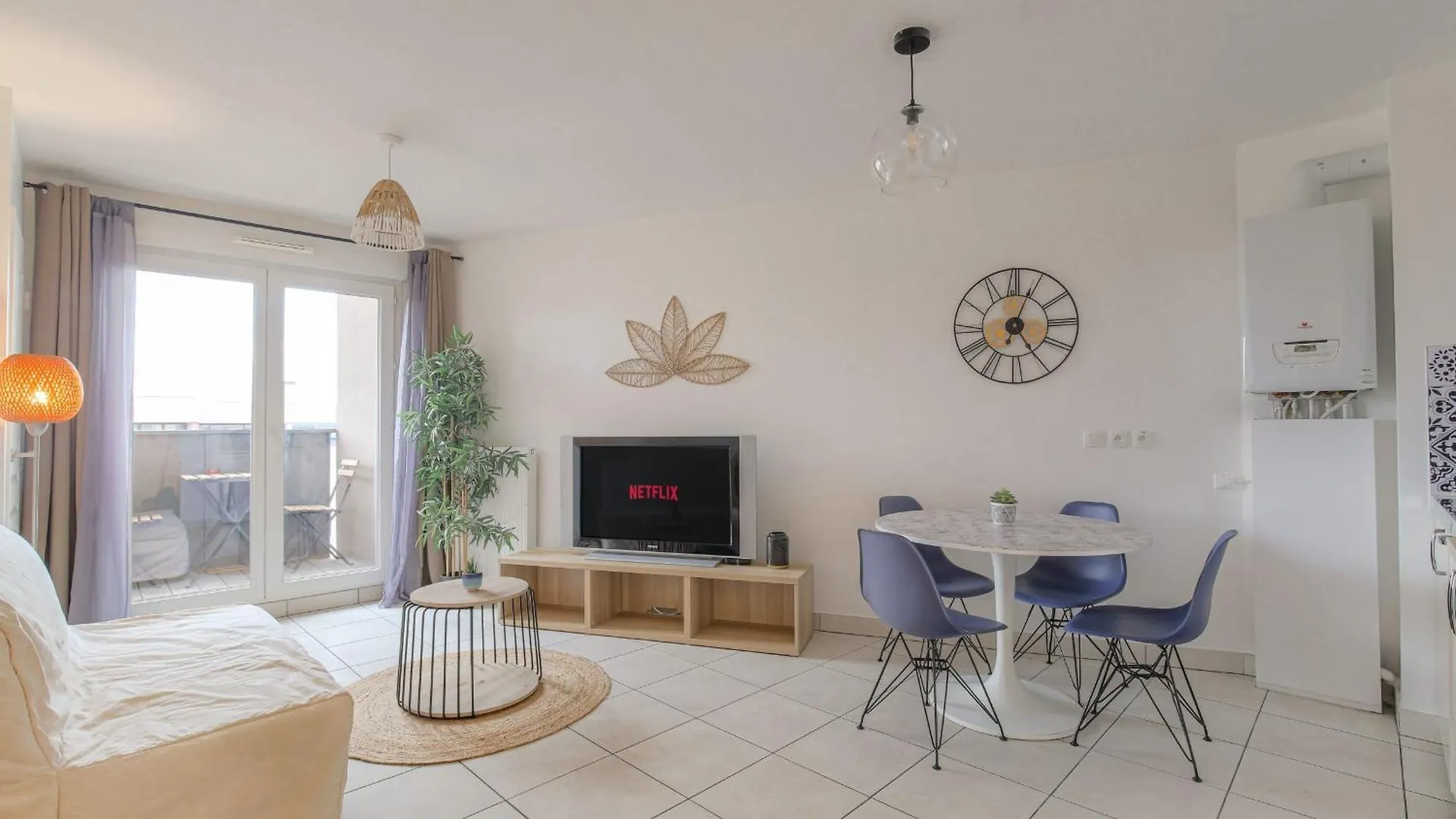 Cosy Et Calme Avec Parking Apartment Villeurbanne
