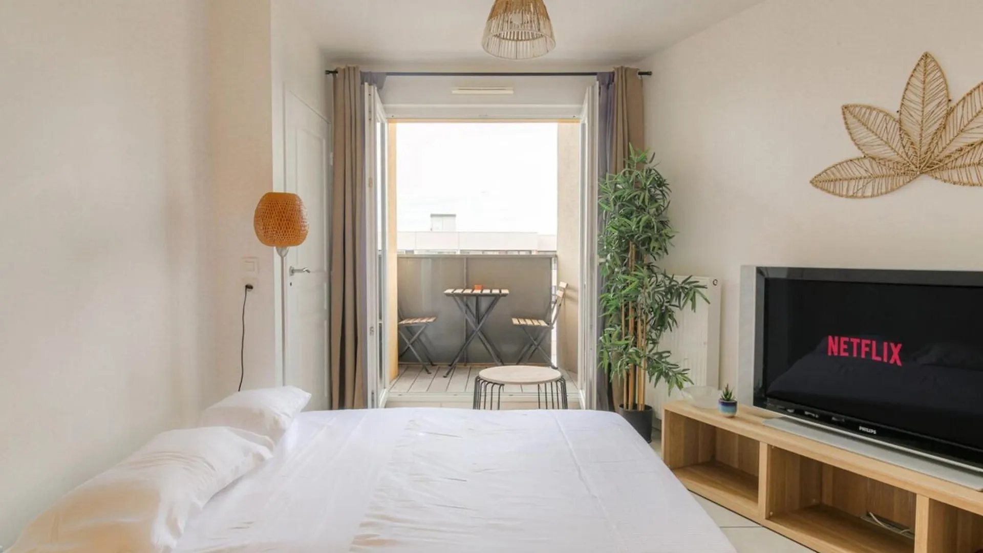 Cosy Et Calme Avec Parking Apartment Villeurbanne